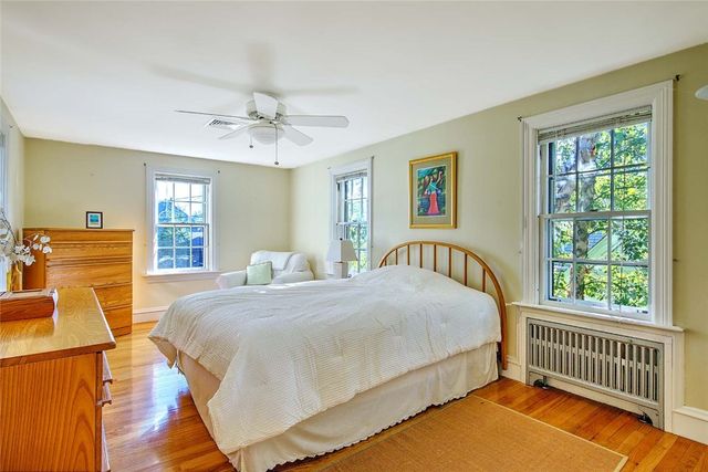 12 Harbour Terrace, Cranston, RI 02905