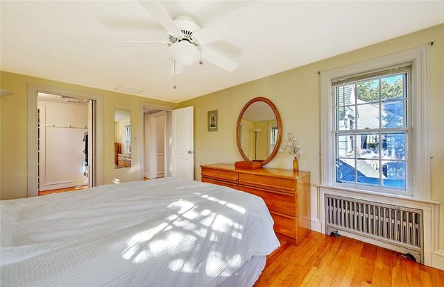 12 Harbour Terrace, Cranston, RI 02905