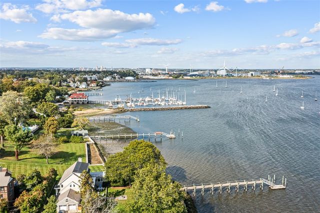 12 Harbour Terrace, Cranston, RI 02905