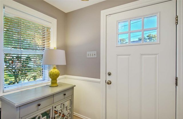 12 Harbour Terrace, Cranston, RI 02905