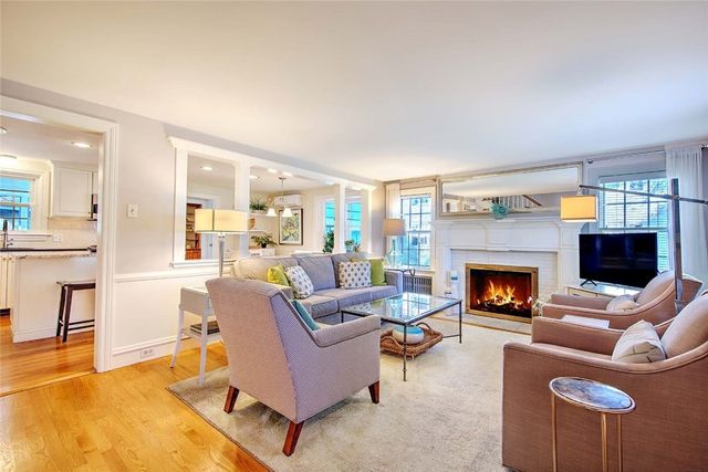 12 Harbour Terrace, Cranston, RI 02905