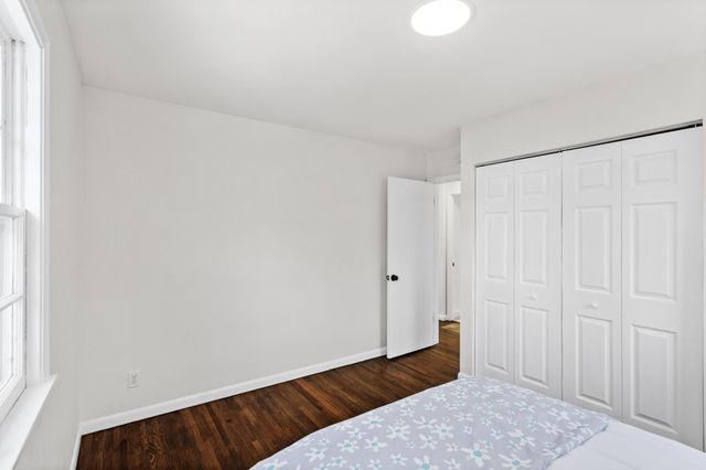 1728 Orange Avenue E, Saint Paul, MN 55106