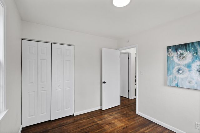 1728 Orange Avenue E, Saint Paul, MN 55106