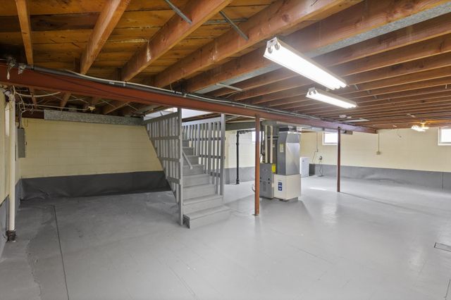 1728 Orange Avenue E, Saint Paul, MN 55106