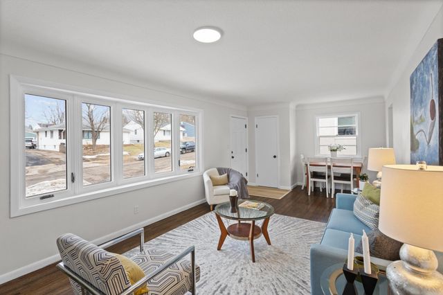 1728 Orange Avenue E, Saint Paul, MN 55106