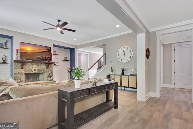 160 Lapis Lake Point, Fayetteville, GA 30215