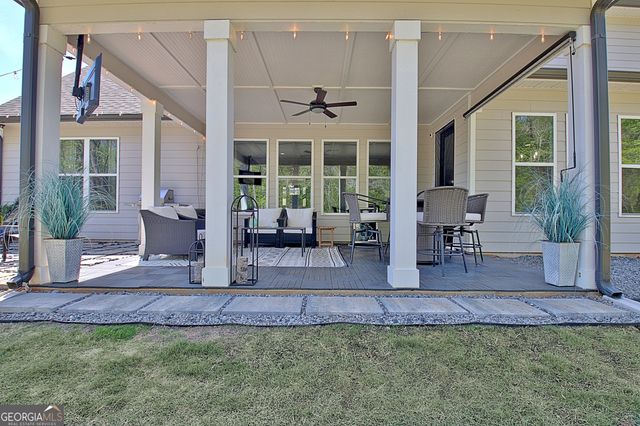 160 Lapis Lake Point, Fayetteville, GA 30215