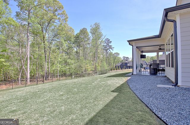 160 Lapis Lake Point, Fayetteville, GA 30215