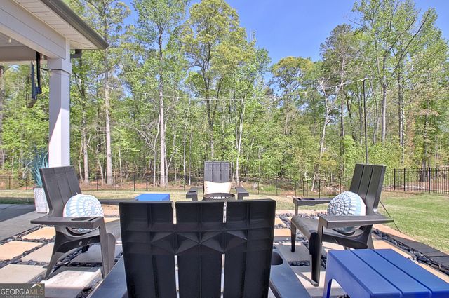 160 Lapis Lake Point, Fayetteville, GA 30215