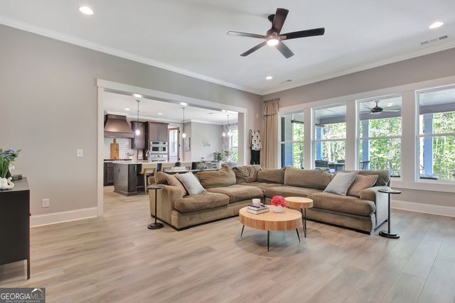 160 Lapis Lake Point, Fayetteville, GA 30215