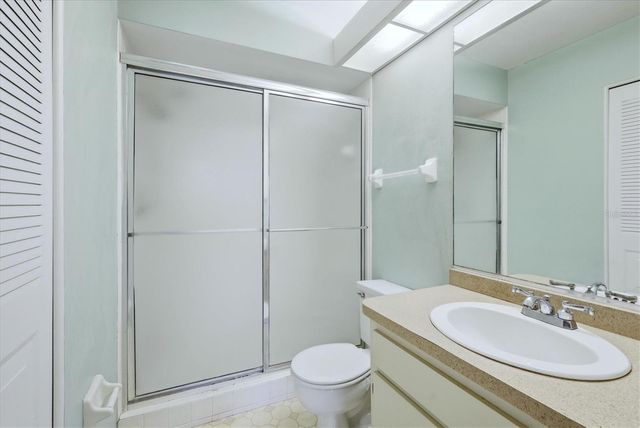 4173 CENTER POINTE CIRCLE 87B, Sarasota, FL 34233