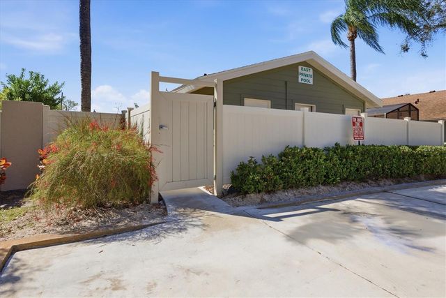 4173 CENTER POINTE CIRCLE 87B, Sarasota, FL 34233