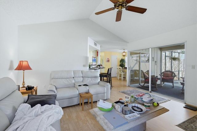 4173 CENTER POINTE CIRCLE 87B, Sarasota, FL 34233