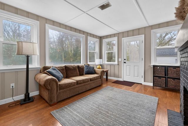 686 Old Candia Road, Candia, NH 03034