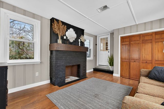 686 Old Candia Road, Candia, NH 03034