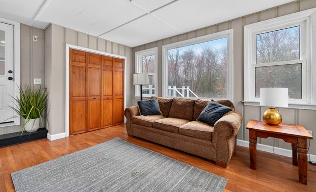 686 Old Candia Road, Candia, NH 03034