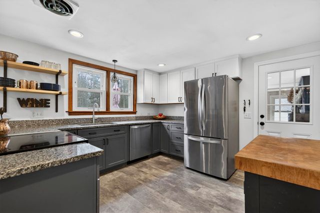 686 Old Candia Road, Candia, NH 03034