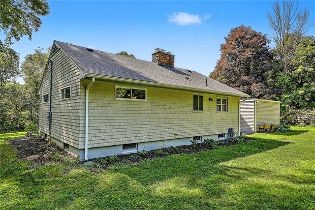 15 Highland Road, Glocester, RI 02814