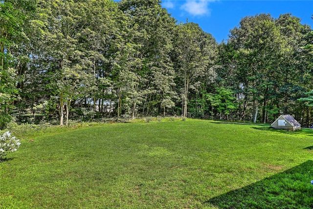 15 Highland Road, Glocester, RI 02814