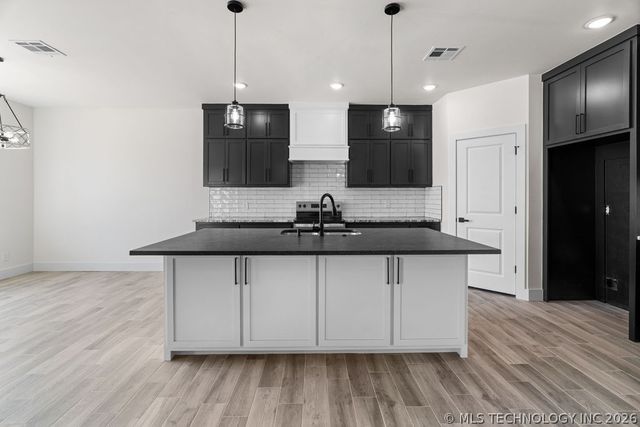 13123 Whimsical Lane, Kingston, OK 73439