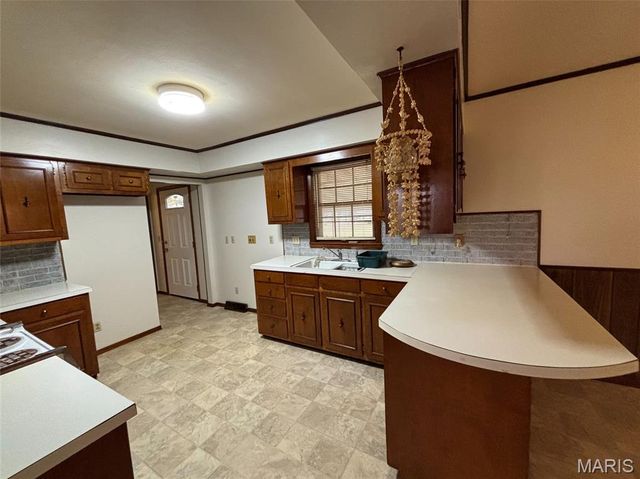 1149 E Us Highway 54, Vandalia, MO 63382