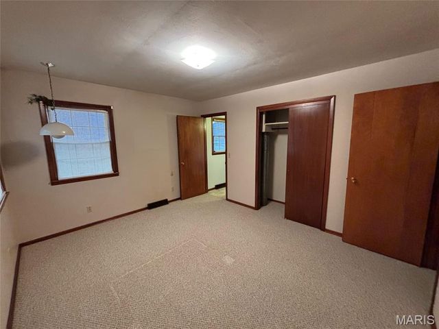 1149 E Us Highway 54, Vandalia, MO 63382