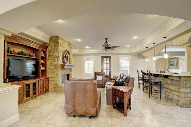 142 Trailblazer DR, Bastrop, TX 78602
