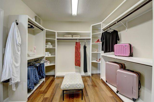 142 Trailblazer DR, Bastrop, TX 78602