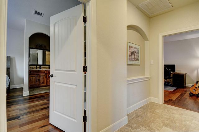 142 Trailblazer DR, Bastrop, TX 78602