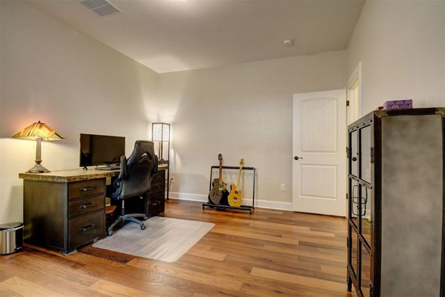 142 Trailblazer DR, Bastrop, TX 78602