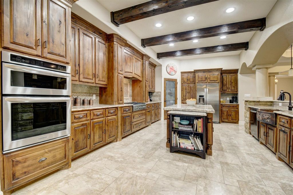 142 Trailblazer DR, Bastrop, TX 78602