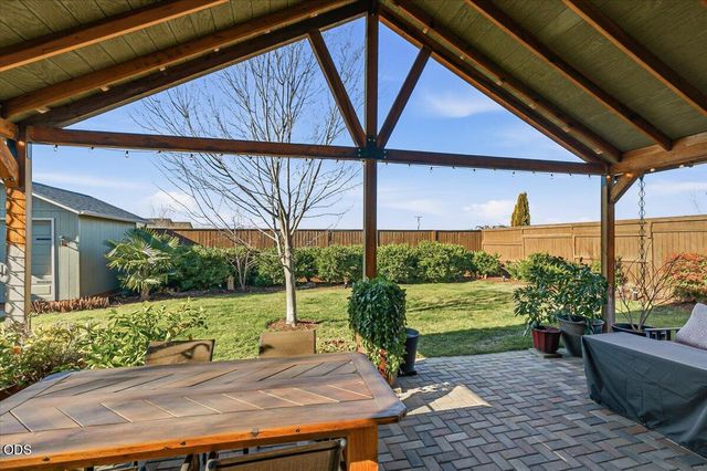 3229 Pecan Court, Medford, OR 97504
