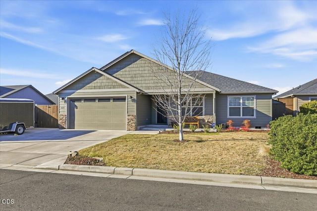3229 Pecan Court, Medford, OR 97504