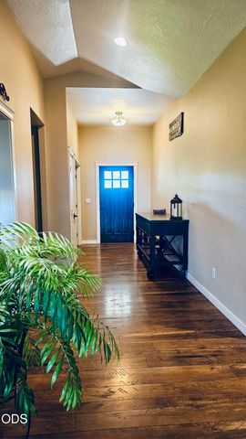 3229 Pecan Court, Medford, OR 97504
