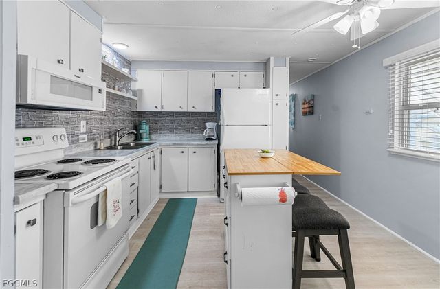 5558 Palm Beach BLVD 45, Fort Myers, FL 33905