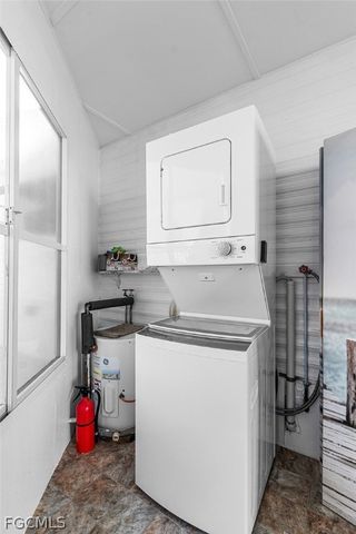 5558 Palm Beach BLVD 45, Fort Myers, FL 33905