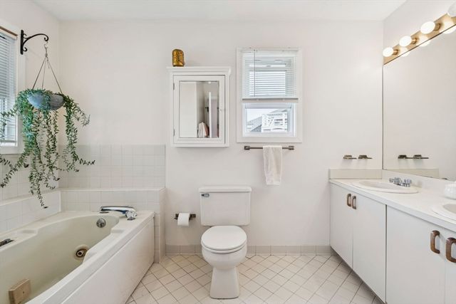 8 Oakmont Drive 8, Wareham, MA 02532