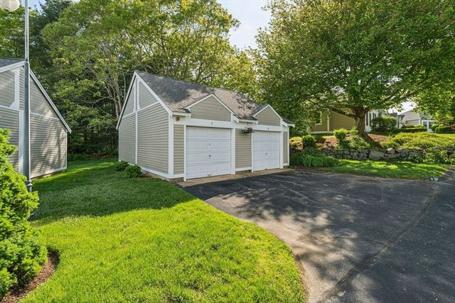 8 Oakmont Drive 8, Wareham, MA 02532