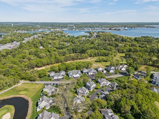 8 Oakmont Drive 8, Wareham, MA 02532