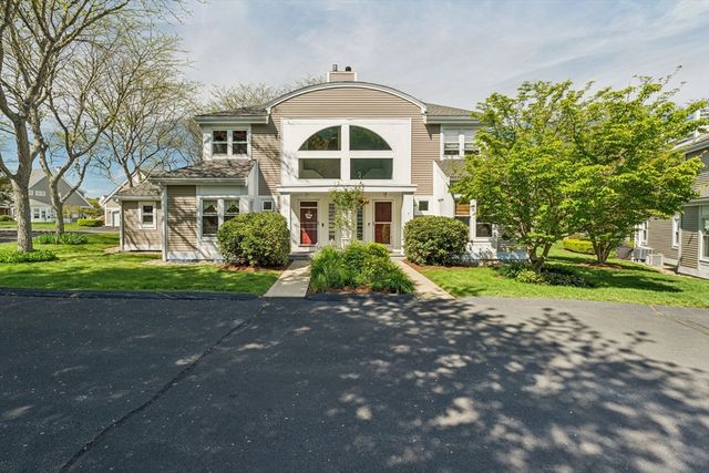 8 Oakmont Drive 8, Wareham, MA 02532