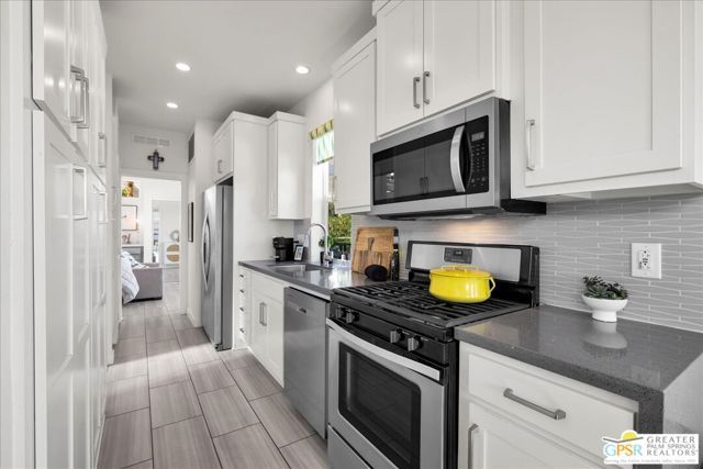 144 Pali Drive, Palm Springs, CA 92264