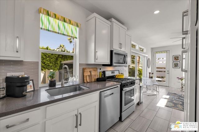 144 Pali Drive, Palm Springs, CA 92264