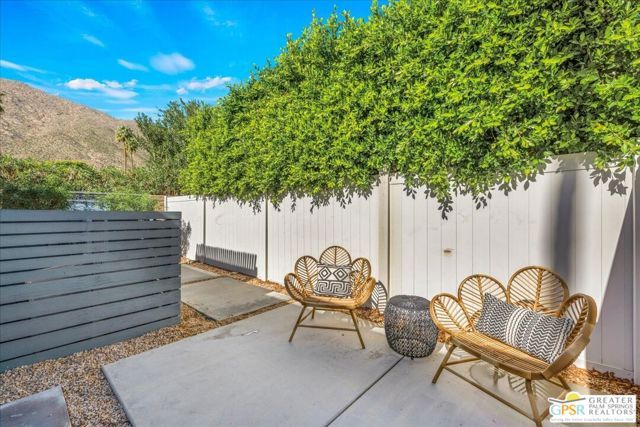 144 Pali Drive, Palm Springs, CA 92264