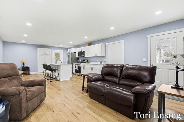 1111 E Pearl Street, Greenville City, MI 48838