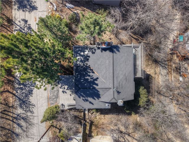 28738 Bryce Drive, Lake Arrowhead, CA 92352