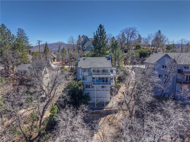 28738 Bryce Drive, Lake Arrowhead, CA 92352