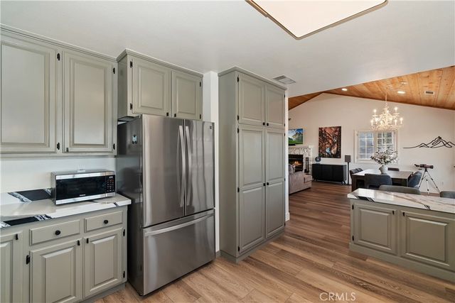 28738 Bryce Drive, Lake Arrowhead, CA 92352
