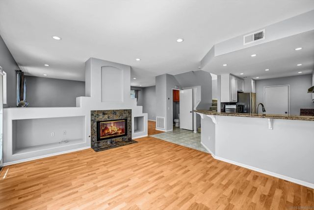9325 Babauta Rd 8, San Diego, CA 92129