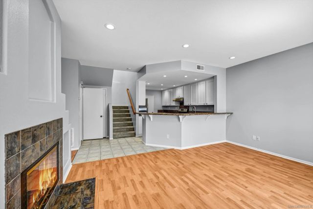 9325 Babauta Rd 8, San Diego, CA 92129