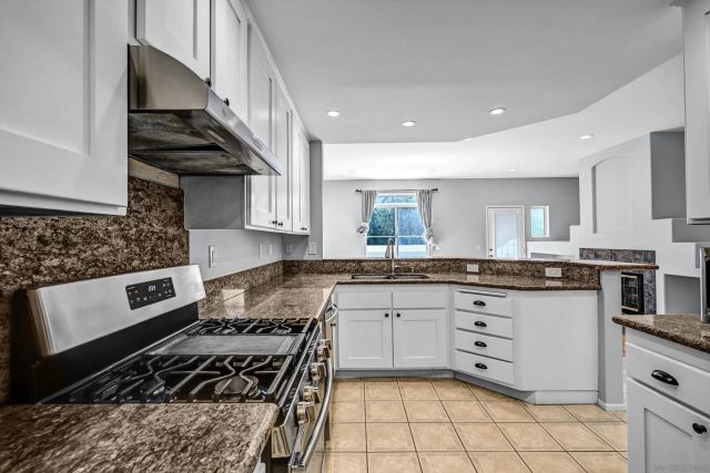 9325 Babauta Rd 8, San Diego, CA 92129
